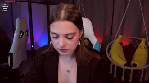 Kaisa online show from 11-14-25, 07:45