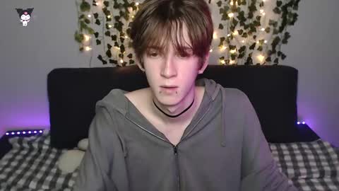 slutkai online show from 11-21-25, 08:40