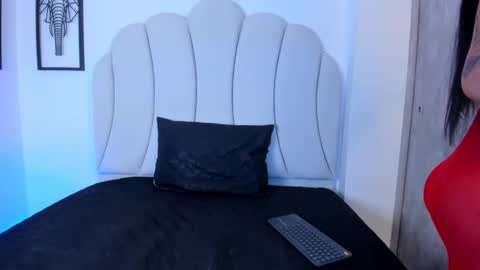 Snapshot of kaity_layne chatting on 01-15-25, 04:57 Kaity Lane online show from 01-15-25, 04:57