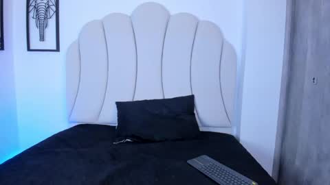 Snapshot of kaity_layne chatting on 01-15-25, 07:59 Kaity Lane online show from 01-15-25, 07:59