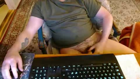 Snapshot of kaiuty chatting on 09-20-25, 01:56 Leon online show from 09-20-25, 01:56