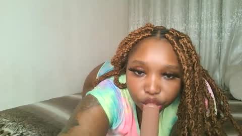 Snapshot of kakey_love chatting on 09-18-25, 06:04 kakey love online show from 09-18-25, 06:04