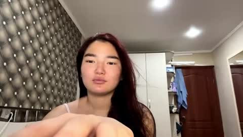 Snapshot of kalalinet chatting on 06-29-26, 04:07 Sakura online show from 06-29-26, 04:07