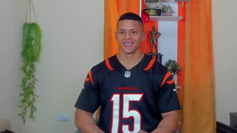 kale thomson online show from 02-13-25, 02:52