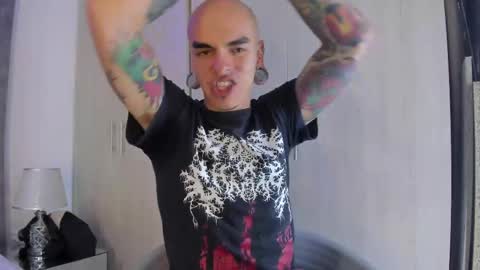 Snapshot of kaletattoos chatting on 01-29-25, 08:14 Kale online show from 01-29-25, 08:14