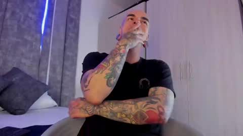 Snapshot of kaletattoos chatting on 02-04-25, 08:06 Kale online show from 02-04-25, 08:06