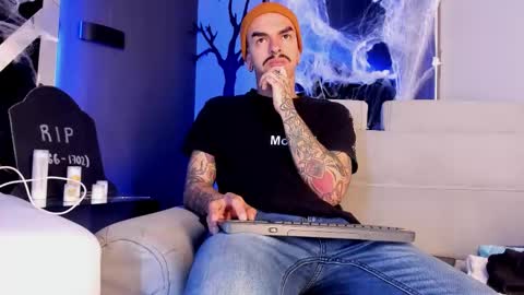 Kale online show from 10-28-25, 11:03