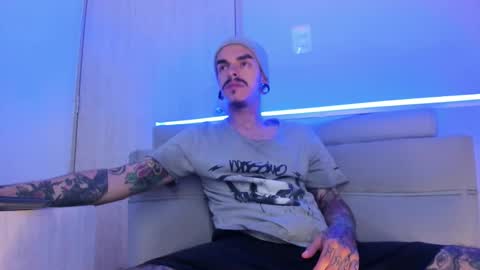 Kale online show from 12-21-25, 01:29