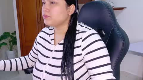 AndreaLactating online show from 06-09-26, 01:50
