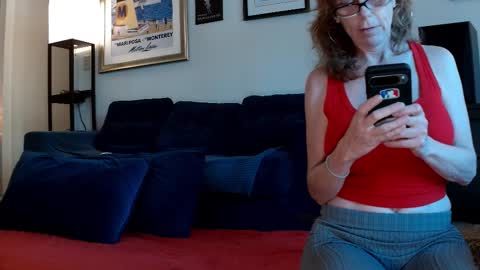 Snapshot of kalikushdreamz chatting on 10-30-25, 03:46 Tara Smith online show from 10-30-25, 03:46