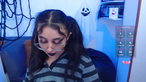 Snapshot of kalilowe_ chatting on 10-28-25, 05:59 Kali online show from 10-28-25, 05:59