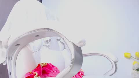 Hannah online show from 09-15-25, 01:55