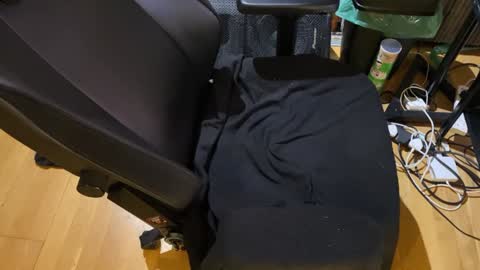 Snapshot of kalvadoz chatting on 12-22-24, 12:28 Benji online show from 12-22-24, 12:28