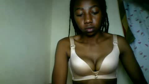 Snapshot of kalyssia_belle chatting on 07-05-26, 10:06 kalyssia_belle online show from 07-05-26, 10:06