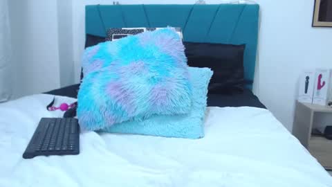 Snapshot of kam_lopez chatting on 02-12-25, 02:14 Kamilalopez online show from 02-12-25, 02:14