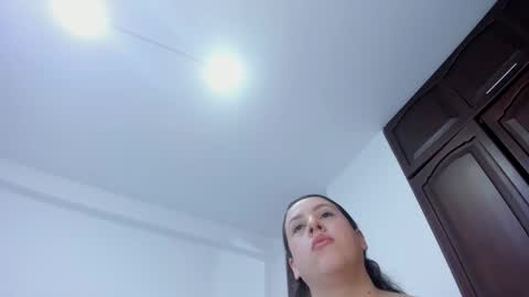 Snapshot of kam_lopez chatting on 09-28-25, 08:14 Kamilalopez online show from 09-28-25, 08:14