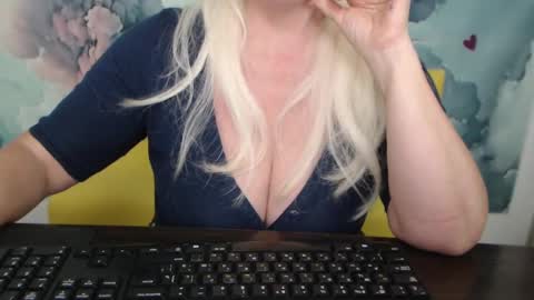 KamaliaSim online show from 02-15-25, 01:42