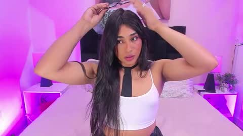 Snapshot of kamell_x26 chatting on 11-22-25, 01:10 Kamell online show from 11-22-25, 01:10