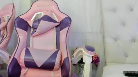    online show from 02-19-25, 12:00