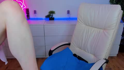 Snapshot of kamilahot25 chatting on 01-25-25, 06:34 kamilahot25 online show from 01-25-25, 06:34