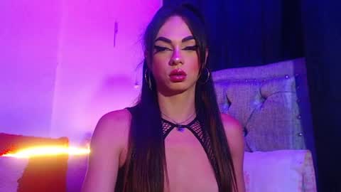 CAMILA SANTAMARIA online show from 06-24-26, 11:48