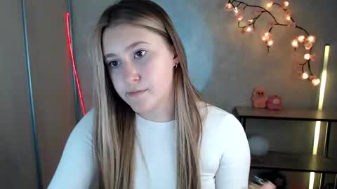 kamilla_love_ online show from 06-01-26, 12:29