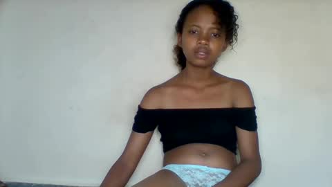 kamillah69 online show from 11-28-25, 07:05