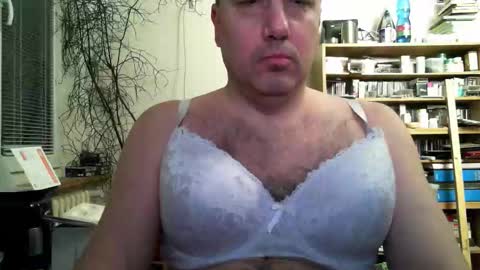 Snapshot of kamiluc1974_2 chatting on 01-07-26, 09:39 Kamil Lipovy online show from 01-07-26, 09:39