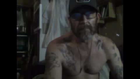 Tucker online show from 10-10-25, 09:52