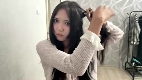 Lily online show from 07-16-26, 09:04
