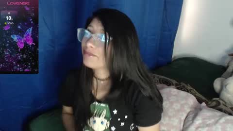 Snapshot of kanroji_mitsuri_11 chatting on 02-15-25, 11:50 Sanctuary online show from 02-15-25, 11:50