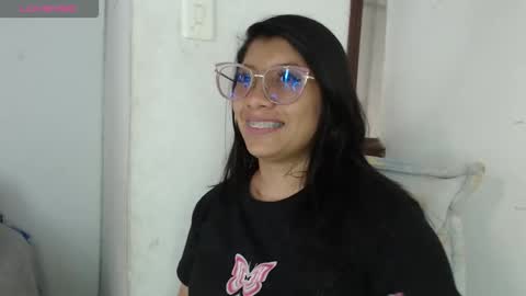 Snapshot of kanroji_mitsuri_11 chatting on 09-24-25, 07:50 Sanctuary online show from 09-24-25, 07:50