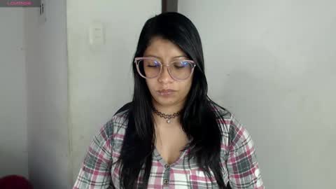 Snapshot of kanroji_mitsuri_11 chatting on 10-17-25, 07:38 Sanctuary online show from 10-17-25, 07:38