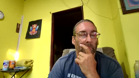 Snapshot of kansasfarmer1 chatting on 10-10-25, 02:05 kansasfarmer1 online show from 10-10-25, 02:05