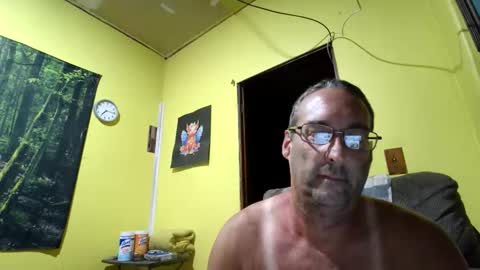 Snapshot of kansasfarmer1 chatting on 10-12-25, 12:15 kansasfarmer1 online show from 10-12-25, 12:15