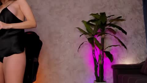 Emma online show from 02-06-25, 02:11