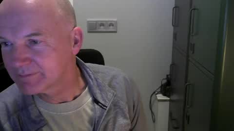 Snapshot of kapitein_rob chatting on 01-13-25, 08:37 Robbie online show from 01-13-25, 08:37