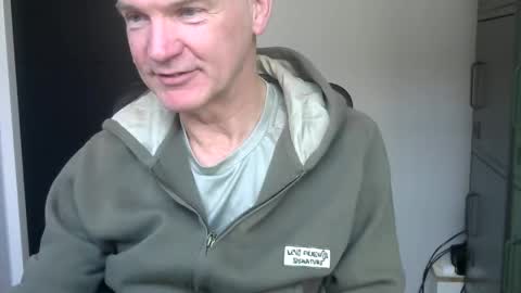 Snapshot of kapitein_rob chatting on 02-15-26, 07:51 Robbie online show from 02-15-26, 07:51