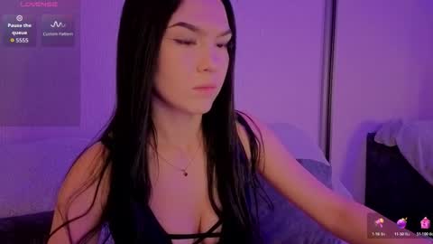 kara_life online show from 11-18-25, 01:11