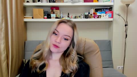Snapshot of kara_smith_ chatting on 12-12-24, 11:03 Kara. Off from 15th till 24th of December online show from 12-12-24, 11:03