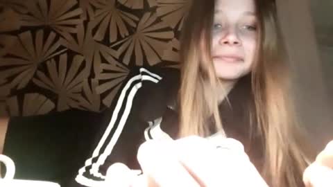 Snapshot of karaescorcia chatting on 12-02-25, 06:36 Ria online show from 12-02-25, 06:36