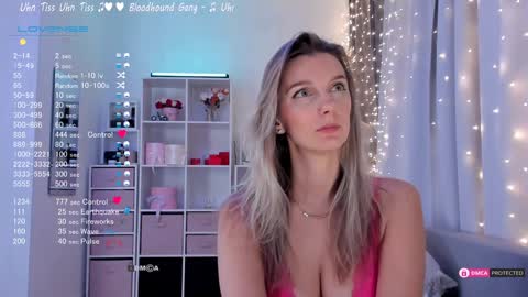 Julia online show from 01-31-25, 08:43