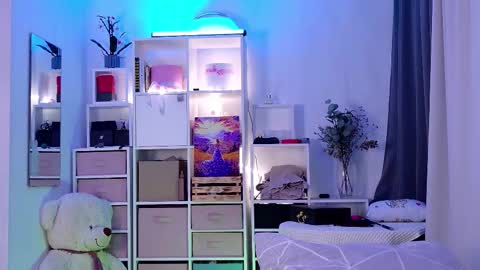 Julia online show from 11-17-25, 02:06