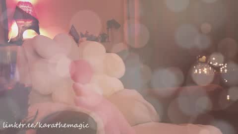 Snapshot of karathemagic chatting on 05-31-26, 03:19 I am here around 5am GMT karathemagic online show from 05-31-26, 03:19