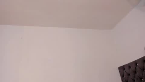 Snapshot of karely_laurent chatting on 06-05-26, 08:14 karely_laurent online show from 06-05-26, 08:14