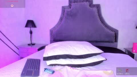 Karely online show from 04-10-26, 04:44