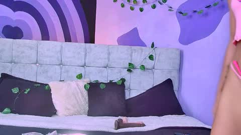 Snapshot of karen_ariass chatting on 11-21-25, 01:54 Karen online show from 11-21-25, 01:54