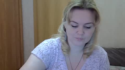 karennelsonx online show from 03-10-25, 12:26