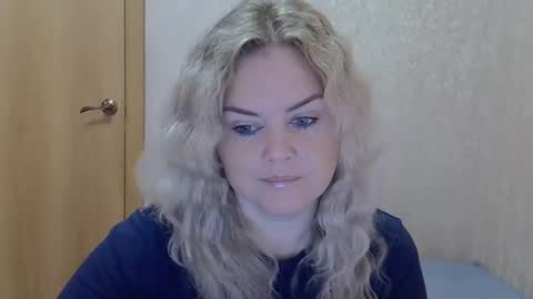 karennelsonx online show from 09-25-25, 08:29