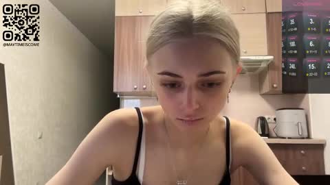 Snapshot of karensimilton chatting on 06-06-26, 02:11 May online show from 06-06-26, 02:11